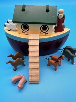 Felicity's Noah's Ark & Animals